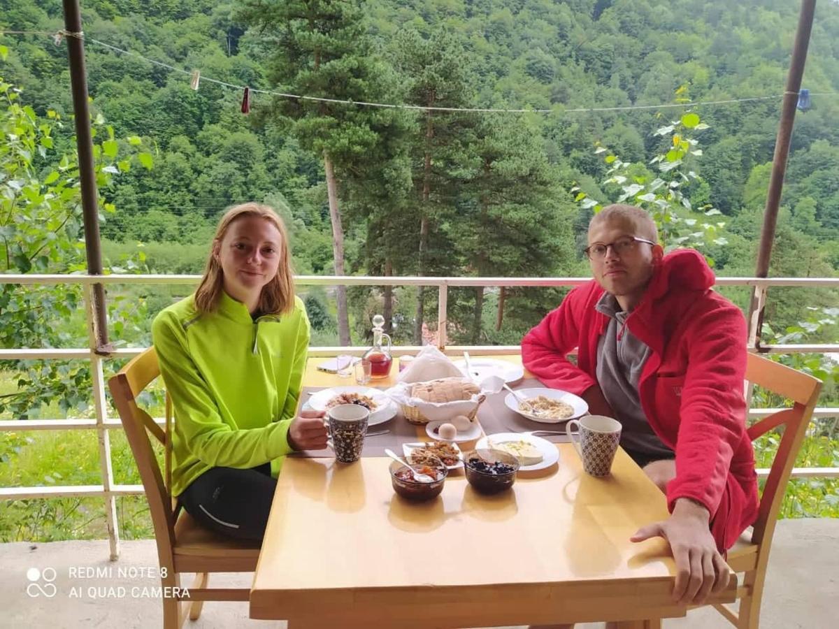 Guesthouse Gama In Khevsureti Roshka Exteriör bild